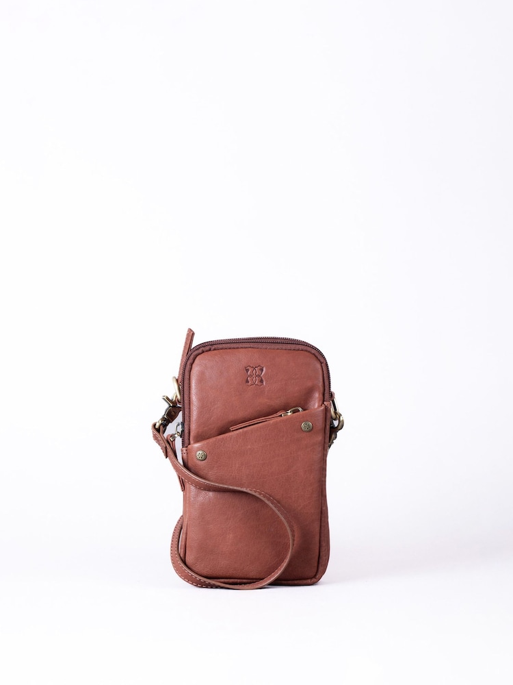 Lakeland Leather Brown Harstone Travel Bag - Image 1 of 7 Lakeland Leather Brown Harstone Travel Bag - Image 1 of 7