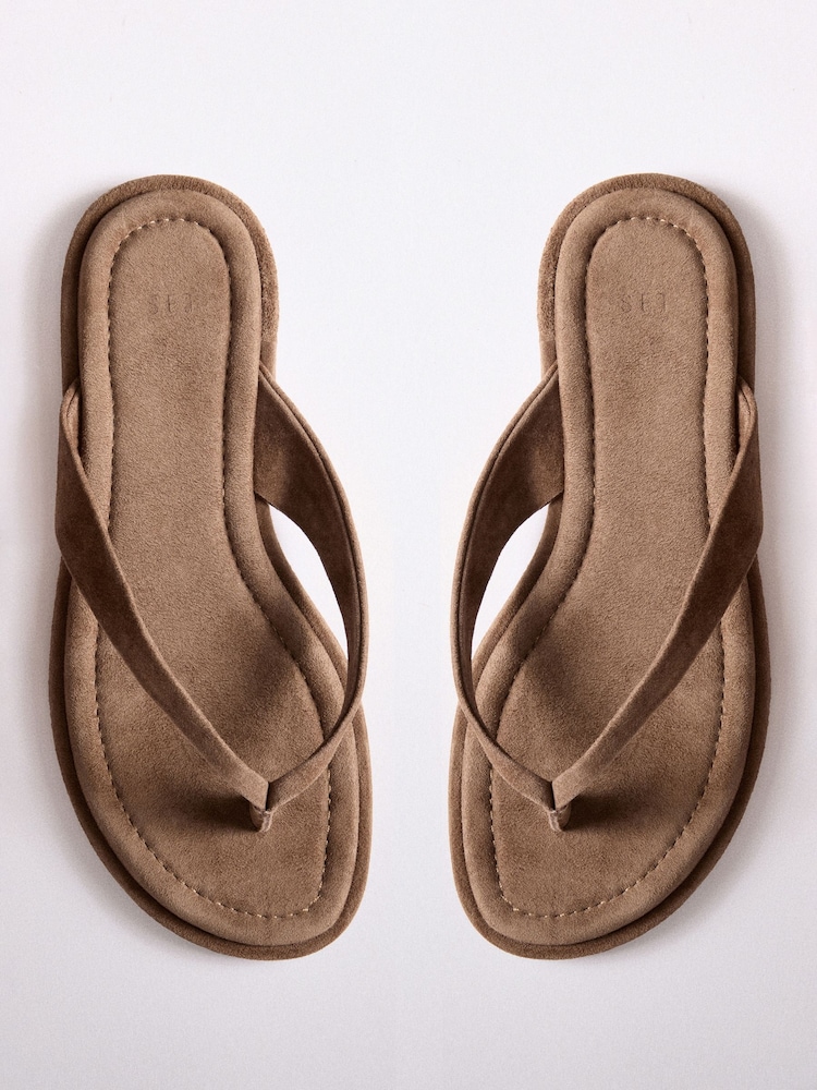 The Set Toe Thong Flat Sandals Tan Brown - Image 1 of 8 The Set Toe Thong Flat Sandals Tan Brown - Image 1 of 8