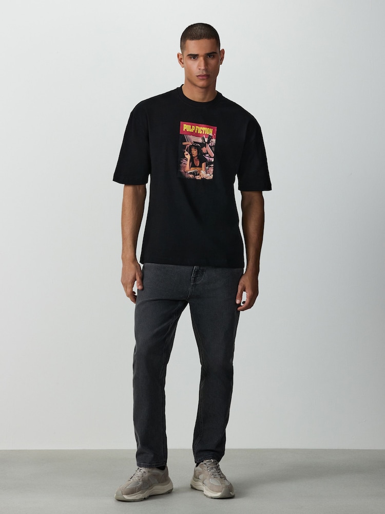 Black Pulp Fiction Relaxed Fit Graphic Print Film T-Shirt - Image 2 of 7