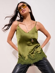 Friends Like These Lace Trim V-Neck Satin Cami - صورة 1 من 5
