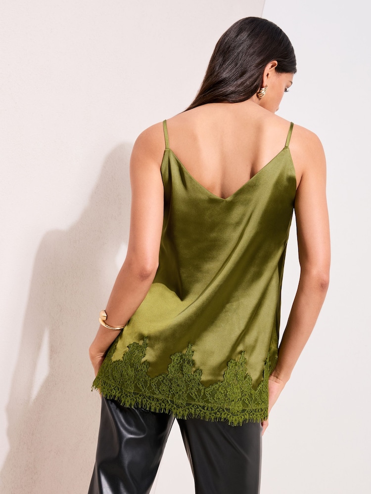 Friends Like These Lace Trim V-Neck Satin Cami - صورة 5 من 5 Friends Like These Lace Trim V-Neck Satin Cami - صورة 5 من 5