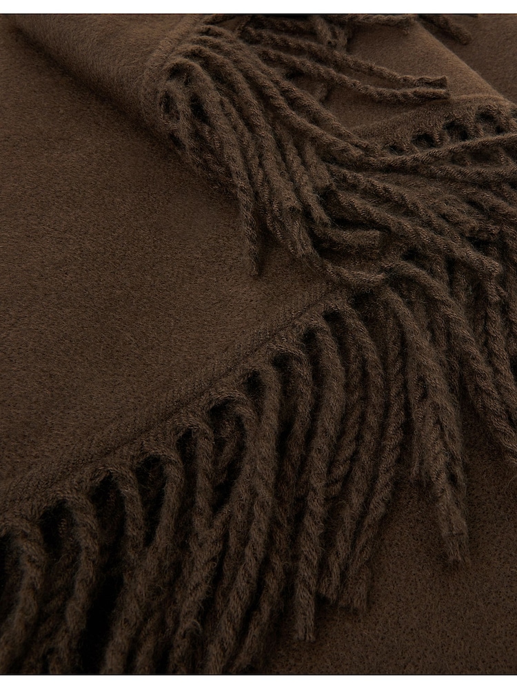 Accessorize Großer Strick-Dreiecksschal mit Quasten - Bild 3 von 3