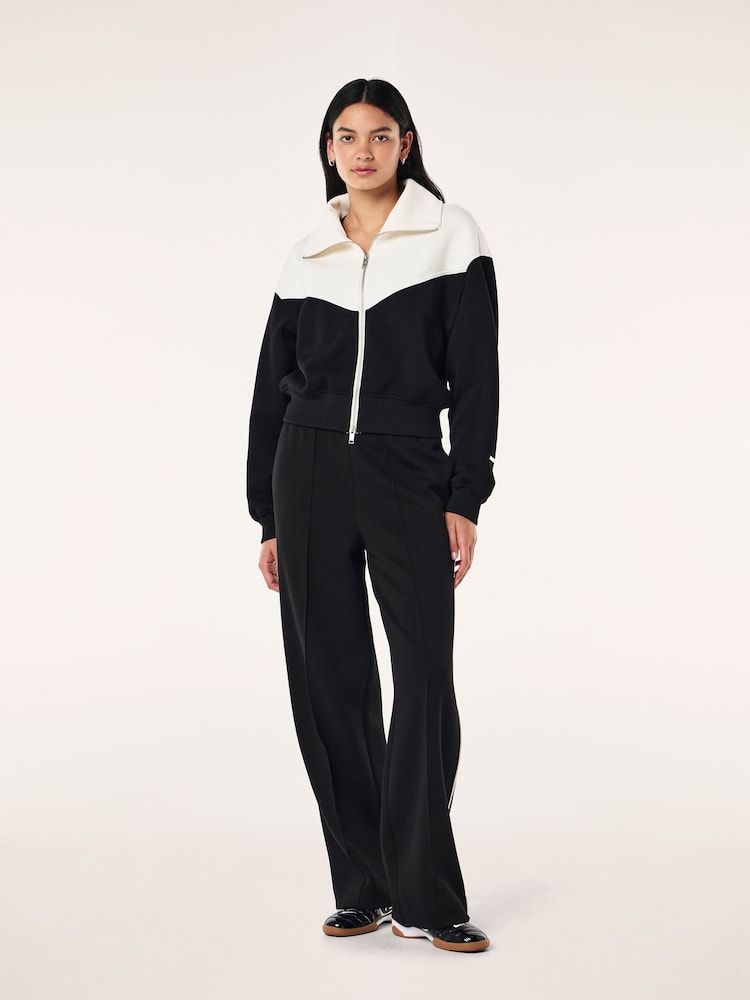 P.E Nation Triumph Jacket - صورة 1 من 5 P.E Nation Triumph Jacket - صورة 1 من 5