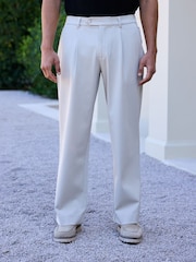 MAUVAIS Cream Como Relaxed Fit Pleated Tailored Trouser in Beige - Image 1 of 7