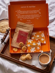 Cutter & Squidge Downton Abbey The Grand Finale Larder Treat Box - Image 1 of 3