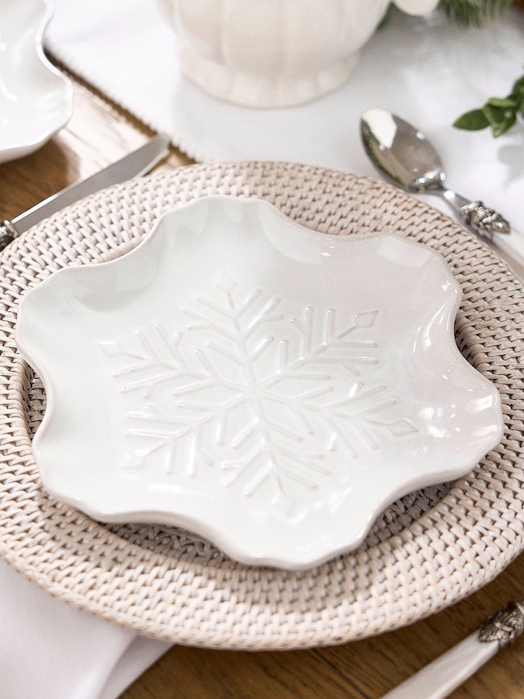 Dibor Set of 2 White Snowflake Dinner Plates - Image 1 of 5 Dibor Set of 2 White Snowflake Dinner Plates - Image 1 of 5