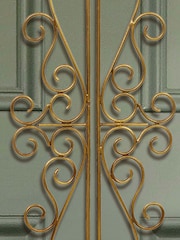 Dibor Ornate Wreath Hanger - Image 2 of 4