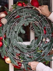 Dibor Rosebrook Pine 60cm Wreath - Image 4 of 5
