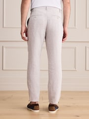 淡灰色 - 標準款錐形剪裁 - Signature 100% Linen Pleated Chino Trousers - 圖片 2/10