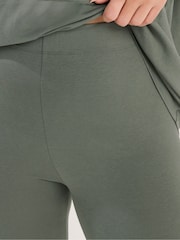 Yours Curve Green Top And Leggings Set - Image 4 of 5