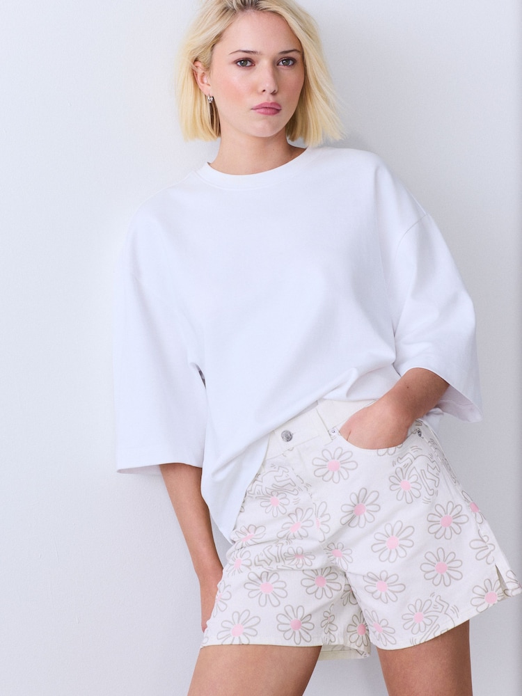 Blanco - Split Hem Alto Rise Denim Shorts - Imagen 1 de 9 Blanco - Split Hem Alto Rise Denim Shorts - Imagen 1 de 9