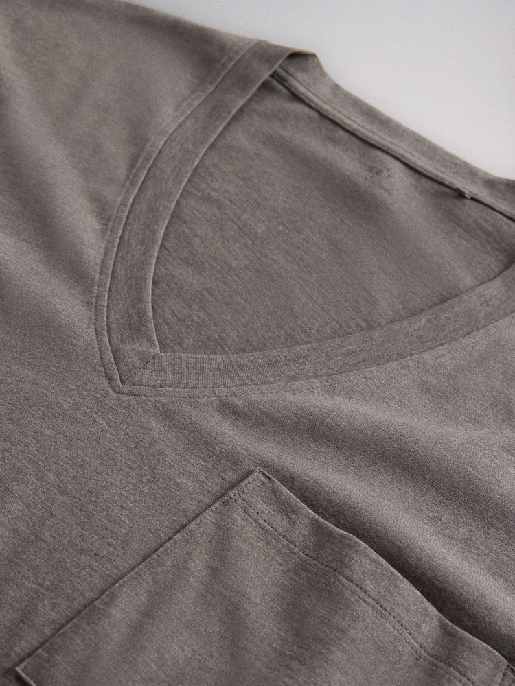 Brown/Neutral/Taupe/White - The Set 5 Pack V-Neck Essential Pocket T-Shirts - Image 6 of 6