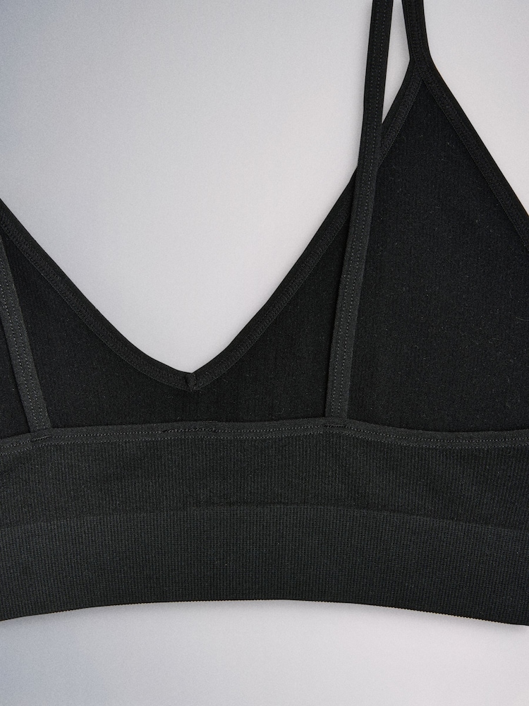 The Set Bralette 5 Pack Seamfree Crop Bra Black/White - Image 14 of 14 The Set Bralette 5 Pack Seamfree Crop Bra Black/White - Image 14 of 14