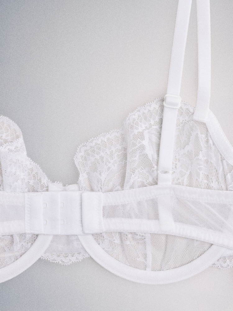 The Set 4 Pack Non Padded Lace Balcony Bras Black/White - Image 13 of 13