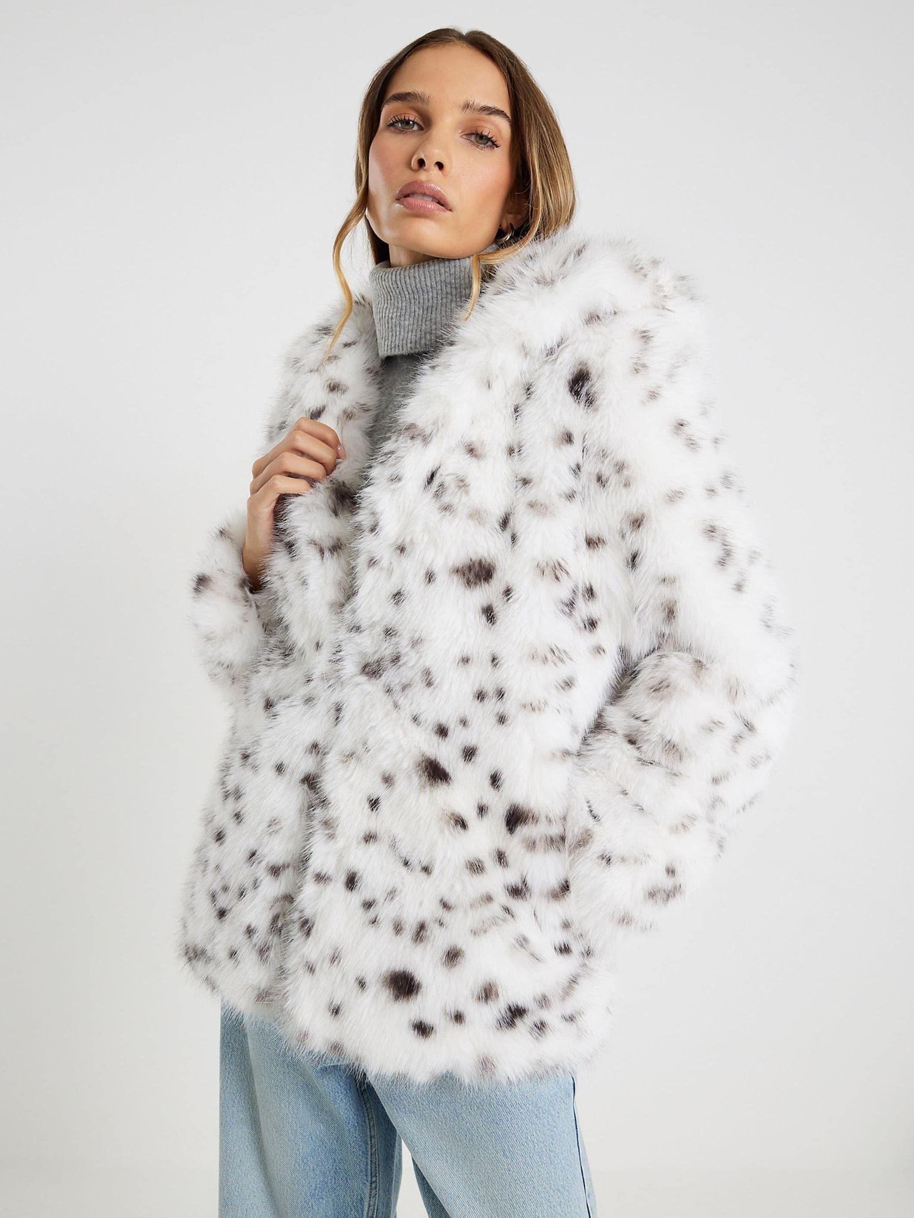 SEA(Pattern) Back Pile Hoodie」 Dalmatian Amazon.com: Giggling Getup Wearable Blanket Hoodie for Women and
