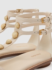 Sandales plates Reiss Elodie en cuir cloutées - Image 5 de 5