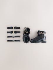 Botas Chelsea negras de charol con múltiples correas y suela gruesa de Baker by Ted Baker. - Imagen 7 de 11