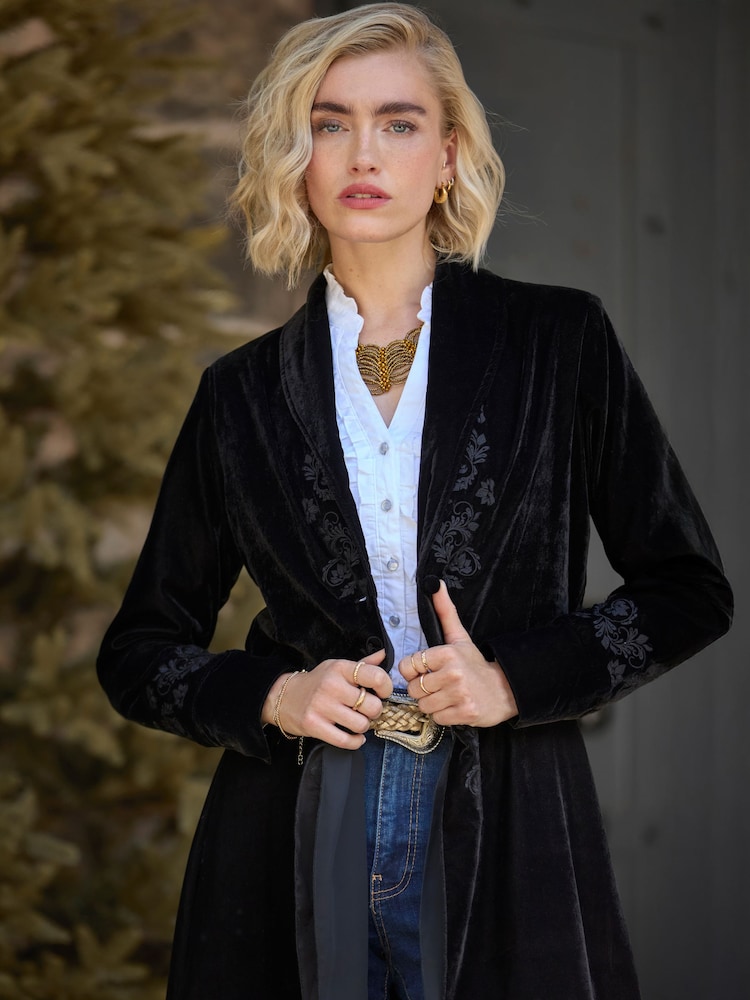 Joe Browns Black Boutique Velvet Dress Coat - Image 2 of 7 Joe Browns Black Boutique Velvet Dress Coat - Image 2 of 7