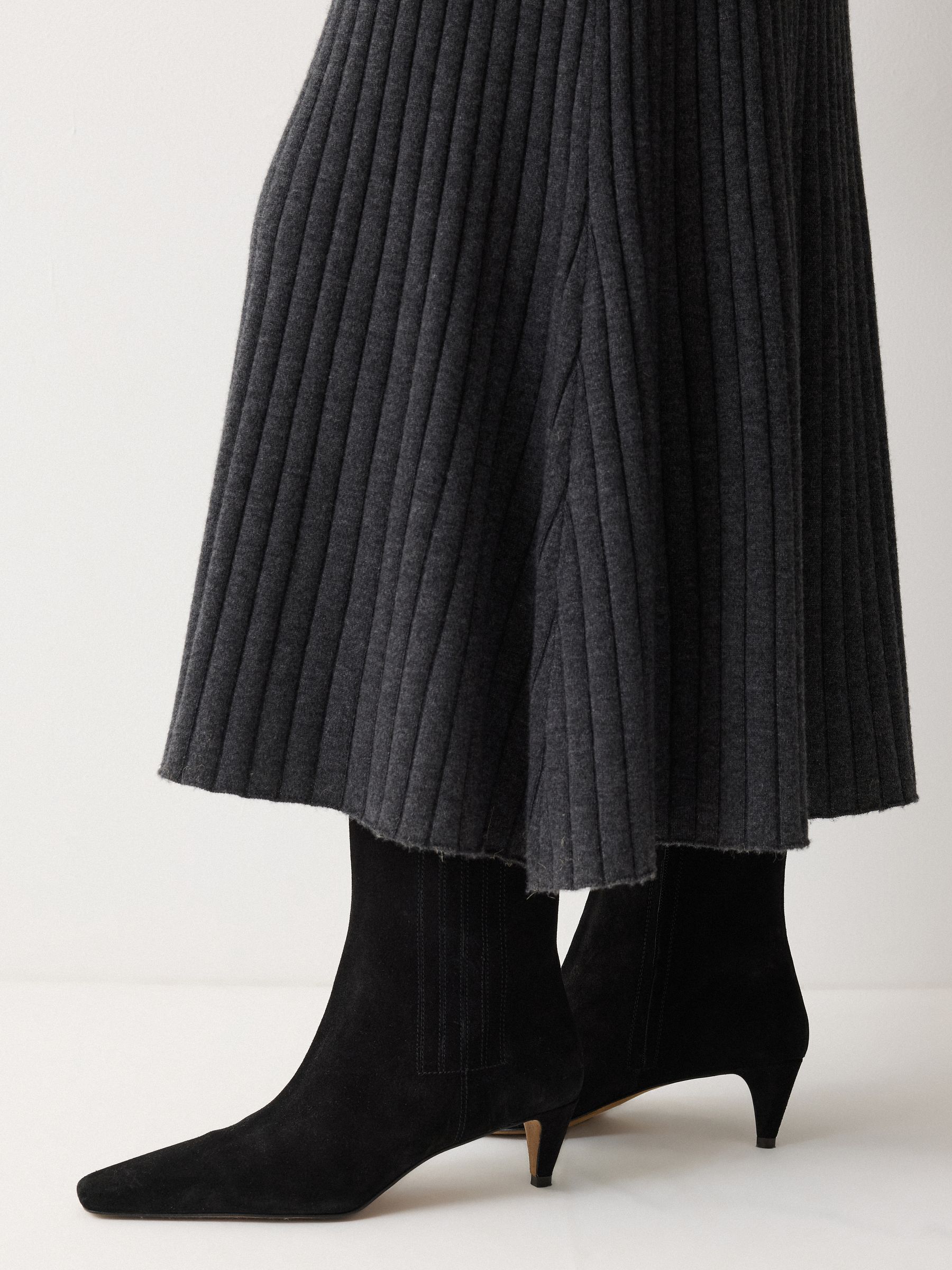 スワンジレ Valérie　ブラック スワンジレ Valérie ブラック スワンジレ Valérie ブラック | Cygne