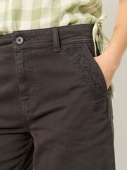 FatFace Hove Grey Embroidered Wide Leg Crop Trouser - Image 5 of 5