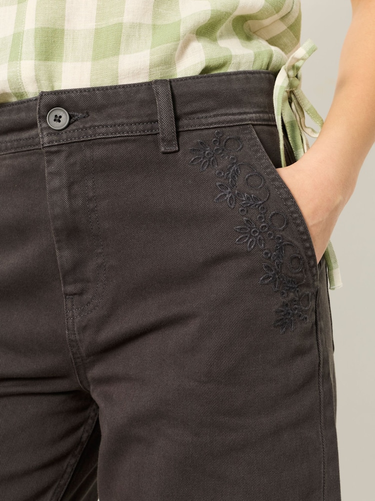 FatFace Hove Grey Embroidered Wide Leg Crop Trouser - Image 5 of 5 FatFace Hove Grey Embroidered Wide Leg Crop Trouser - Image 5 of 5