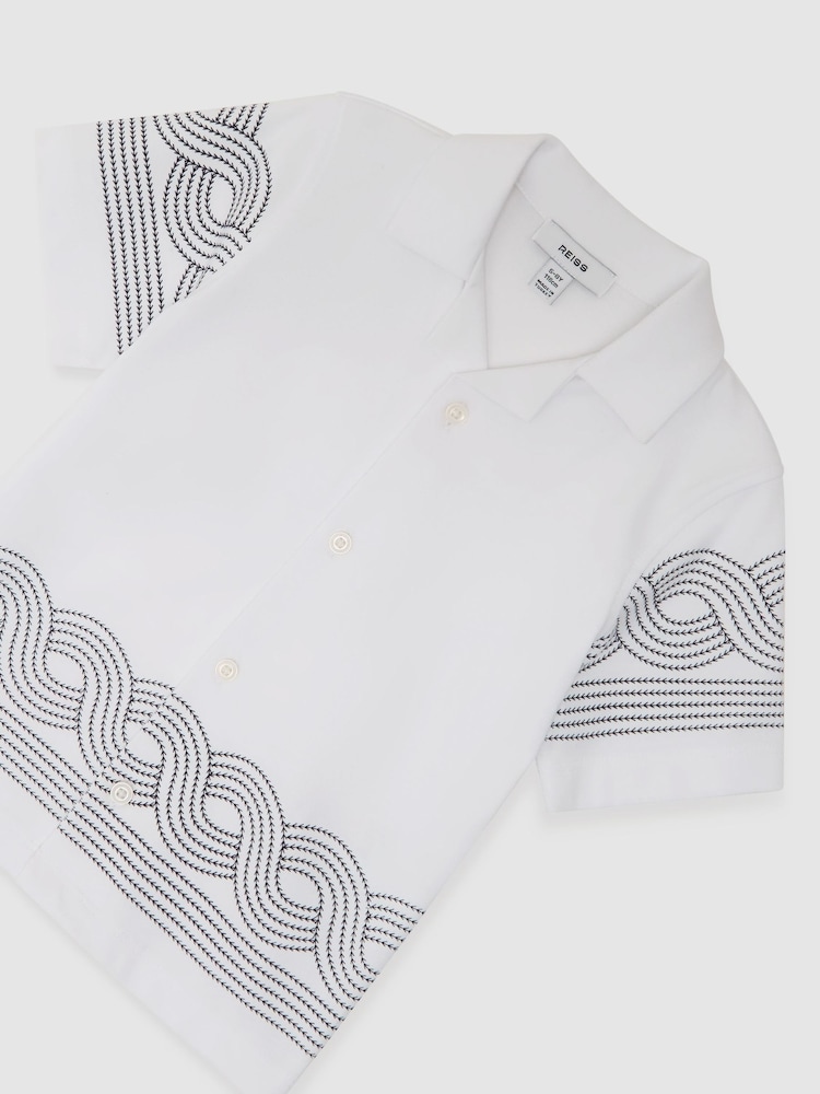 Reiss White/Navy Arden 9-13 yrs Cotton Embroidered Cuban-Collar Shirt - Image 3 of 3