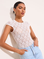 Lipsy Lace Short Sleeve Fitted T-Shirt - 圖片 4/5