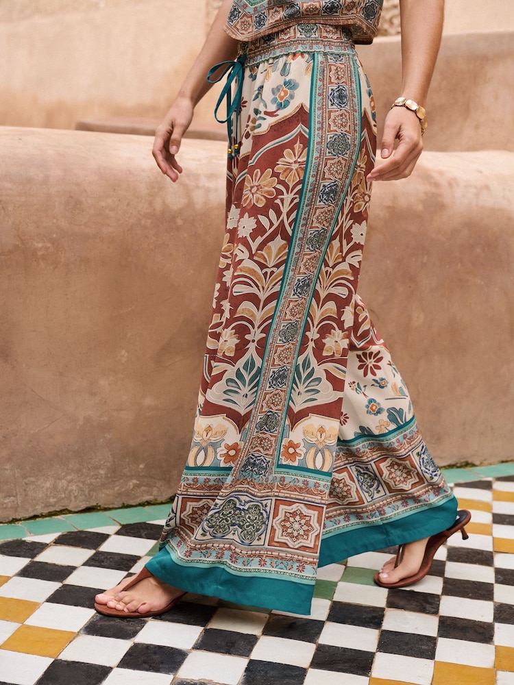 Estampado de cachemir - Pantalones de pernera ancha de Lipsy - Imagen 1 de 5