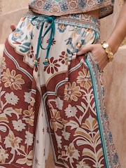 Estampado de cachemir - Pantalones de pernera ancha de Lipsy - Imagen 3 de 5