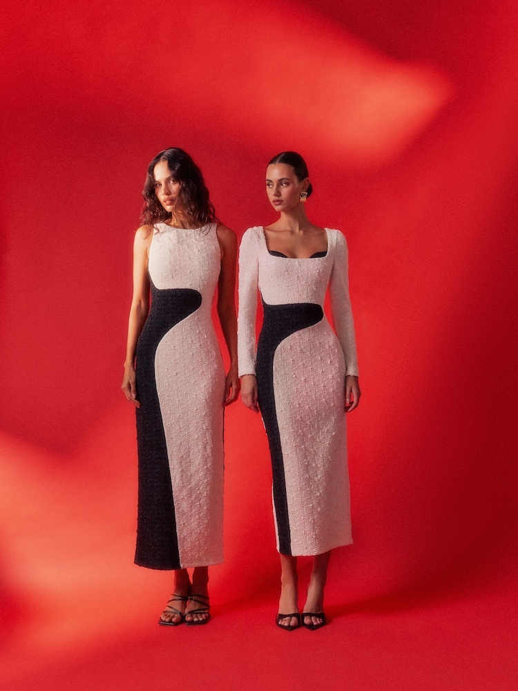 Elliatt Cream Paloma Long Sleeve Midi Dress - Image 1 of 5 Elliatt Cream Paloma Long Sleeve Midi Dress - Image 1 of 5