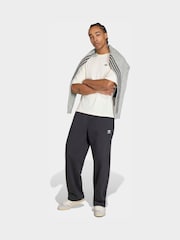 白色 - adidas Originals 喷绘标志字体 T 恤 - 7的图像3｝