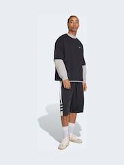 黑色 - adidas Originals 喷绘标志字体 T 恤 - 7的图像4｝