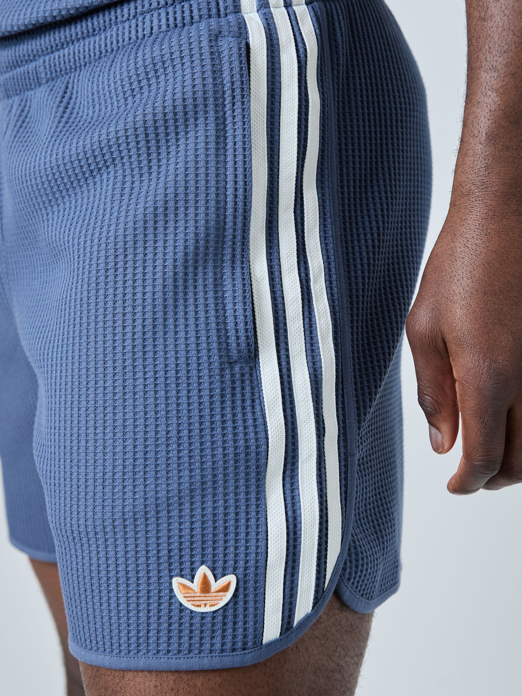 Next：日本 ネイビー - adidas Originals ワッフルニット Sprinter