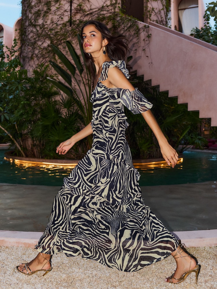 Friends Like These Φόρεμα Midi από Σιφόν με Κρύους Ώμους και Βολάν - Εικόνα 1 από 4 Friends Like These Φόρεμα Midi από Σιφόν με Κρύους Ώμους και Βολάν - Εικόνα 1 από 4