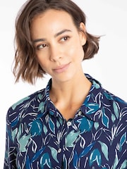 Azul - Weird Fish Steffan Printed Maxi Shirt Dress - Imagen 4 de 7