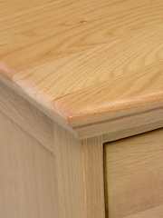 Cotswold Company Natural Winchcombe Oiled Oak 3 Drawer Wide Bedside Table - Image 4 of 6
