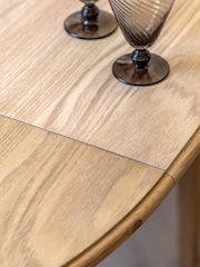 Gallery Home Natural Clayton Oak Veneer Round Extending Dining Table - Image 4 of 9