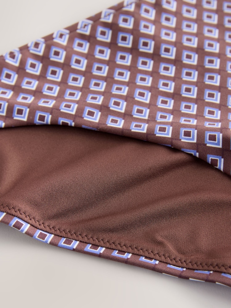 Schokoladenbraun Geometrisch - Bikinihose - Bild 4 von 4