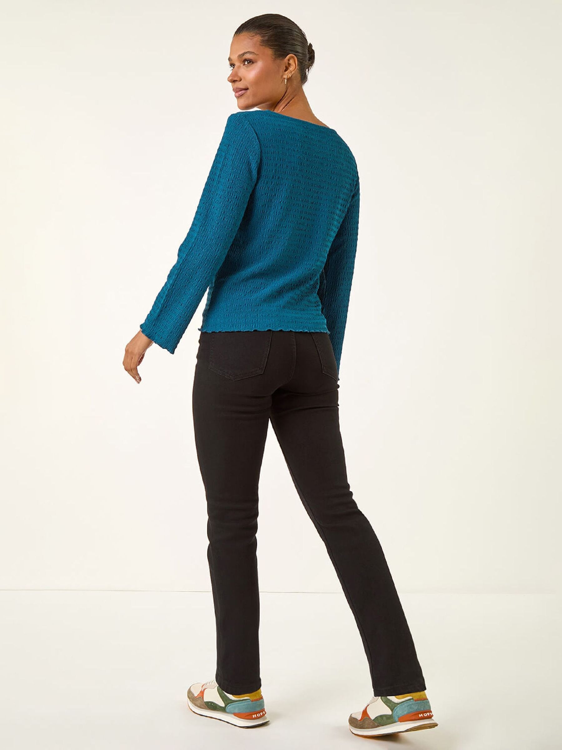 Next：日本 ブルー - Roman テクスチャード Vネック ブラウス from