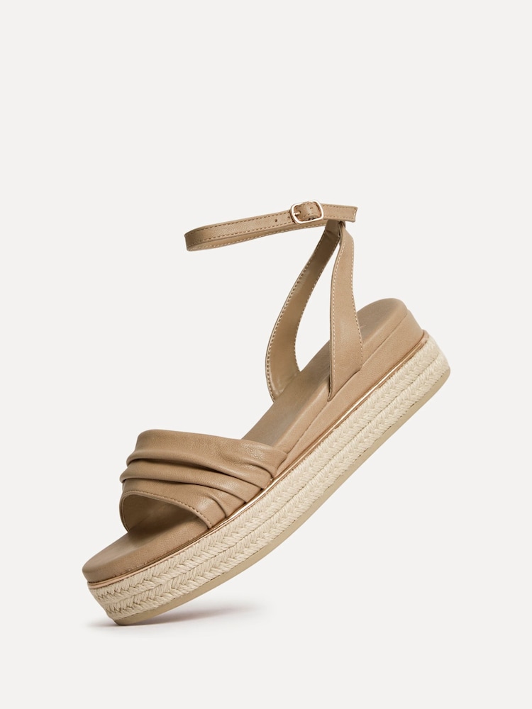 Linzi Tan Brown Dazed Flatform Sandals With Ruched Front Strap - Image 5 of 5 Linzi Tan Brown Dazed Flatform Sandals With Ruched Front Strap - Image 5 of 5