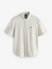 كريم - تيشرت Motion كُم قصير تلبيس قياسي من BOSS - Image 1 of 1