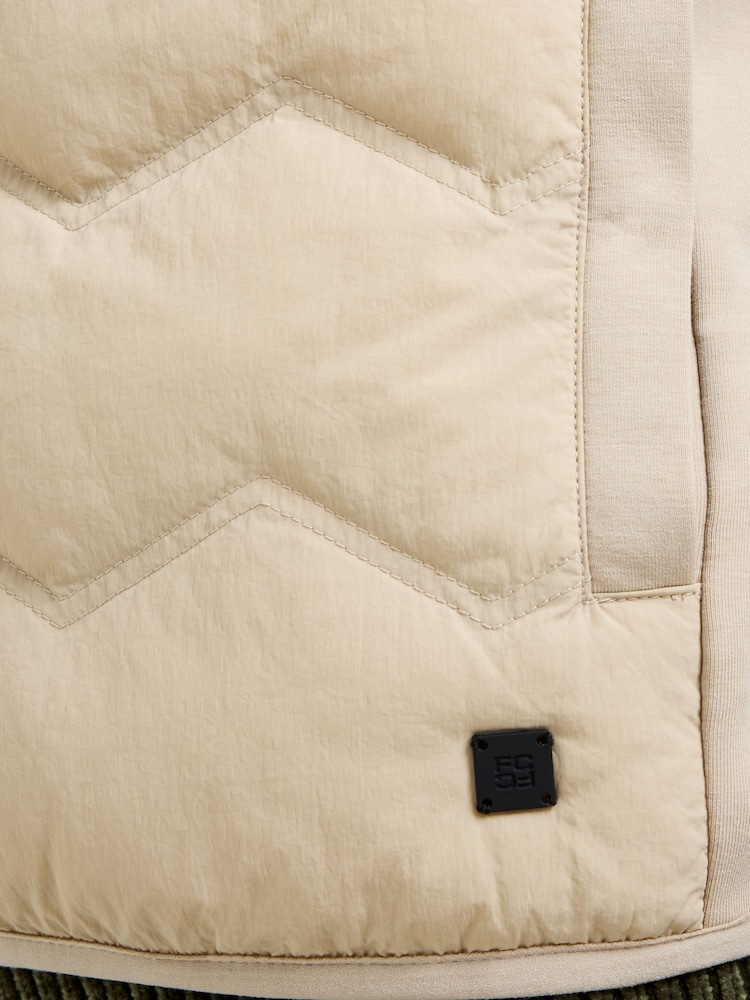 French Connection Nude Zig Zag Quilted Zip-Up Puffer Gilet - Image 4 of 4 French Connection Nude Zig Zag Quilted Zip-Up Puffer Gilet - Image 4 of 4