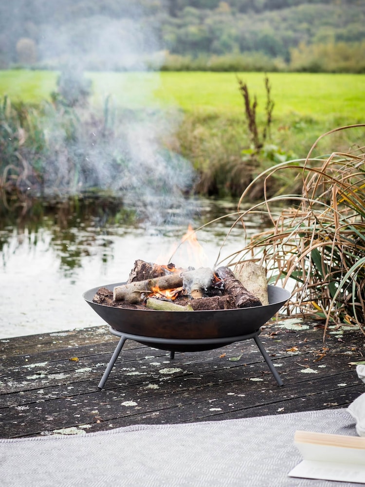 Garden Trading Grey Idbury Fire Pit - Image 1 of 2 Garden Trading Grey Idbury Fire Pit - Image 1 of 2