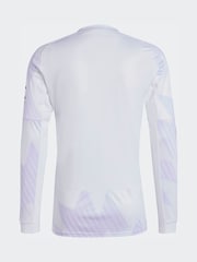 قميص من الجيرسيه بكُم طويل بتصميم التيشرت الاحتياطي لنادي Manchester United لموسم 25/26 من adidas - Image 7 of 7