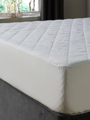 Downland Hotel Collection Microfibre Mattress Protector - Image 1 of 3