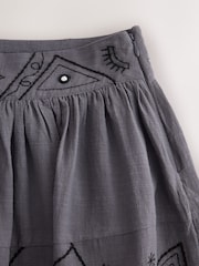 Bleu acier délavé - Jupe courte Rara avec détails en miroir brodés - Image 7 sur 7