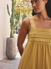 Chartreuse Green Seersucker Jersey Mirror Detail Midi Dress - Image 6 of 10