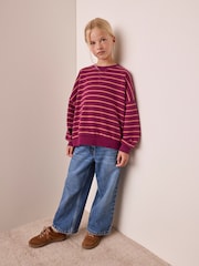 Burgunderrot gestreift - Gemütliches, geripptes Oversize-Sweatshirt (3 – 16 Jahre) - Bild 2 von 8