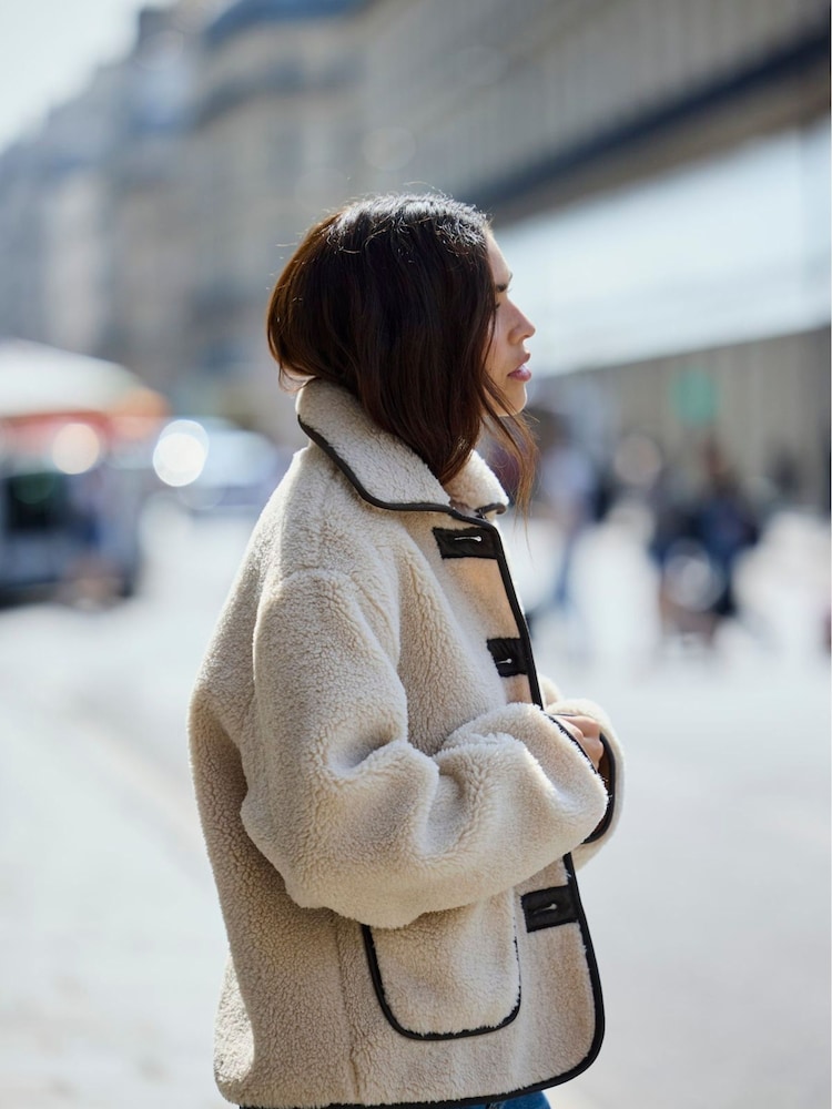 JDY Grey Sherpa Jacket - Image 2 of 8 JDY Grey Sherpa Jacket - Image 2 of 8