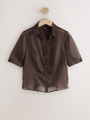 بني - قميص شفاف بأكمام قصيرة وياقة حرف V - صورة 5 من 7